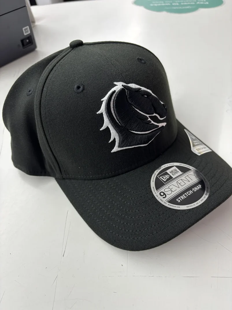 NRL-Broncos-970SS-Snapback-Cap-Black-White-Front-Left.webp NRL Broncos 970SS Snapback Cap Black White Front Left View