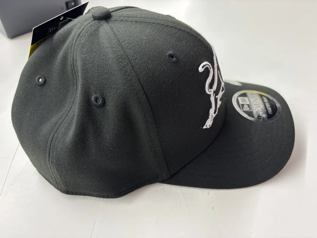 NRL-Panthers-970SS-Snapback-Cap-Black-White-Right.webp NRL Panthers 970SS Snapback Cap Black White Right View