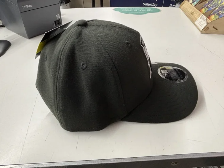 NRL-Roosters-970SS-Snapback-Cap-Black-White-Right-.webp NRL Roosters 970SS Snapback Cap Black White Right View