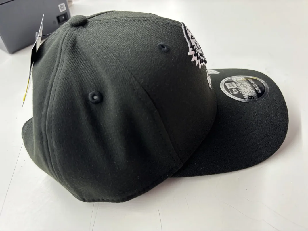 NRL-Tigers-970SS-Snapback-Cap-Black-White-Right.webp NRL Tigers 970SS Snapback Cap Black White Right View