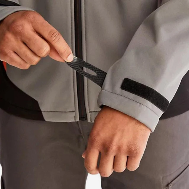 tbl-product-images_1200_x_1200_ltweight_anorakpro-power-softshell-jacket-4-jpg.webp Power Softshell Zip Jacket Grey sleeve view