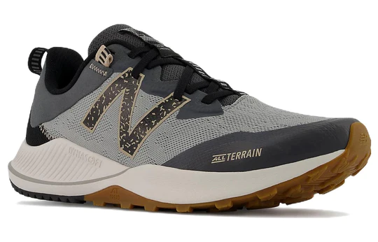 New Balance MTNTRCY4 Grey 3 New Balance MTNTRCY4 Grey corner view