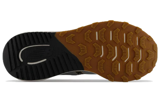 New Balance MTNTRCY4 Grey 5 New Balance MTNTRCY4 Grey sole view