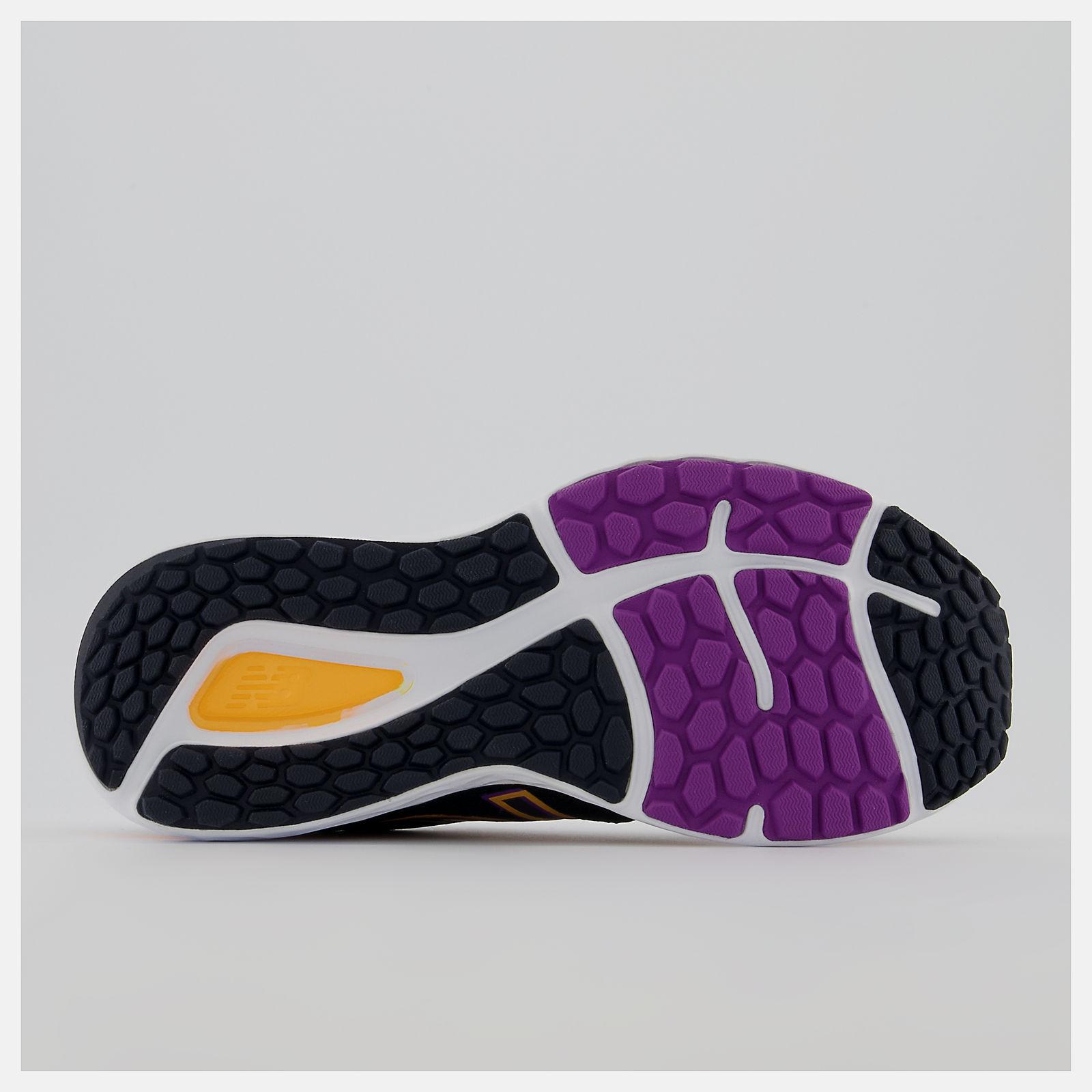 running-new-balance-fresh-foam-680v7-black-con-mystic-purple-y-vibrant-apricot-mujer_4 fresh foam 680v7 mystic purple vibrant apricot bottom view