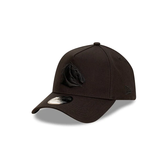 BRISBANE-BRONCOS-BLACK-ON-BLACK-SNAPBACK-1.webp