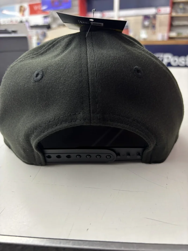 NRL-Roosters-970SS-Snapback-Cap-Black-White-Back_.webp NRL Roosters 970SS Snapback Cap Black White Back View