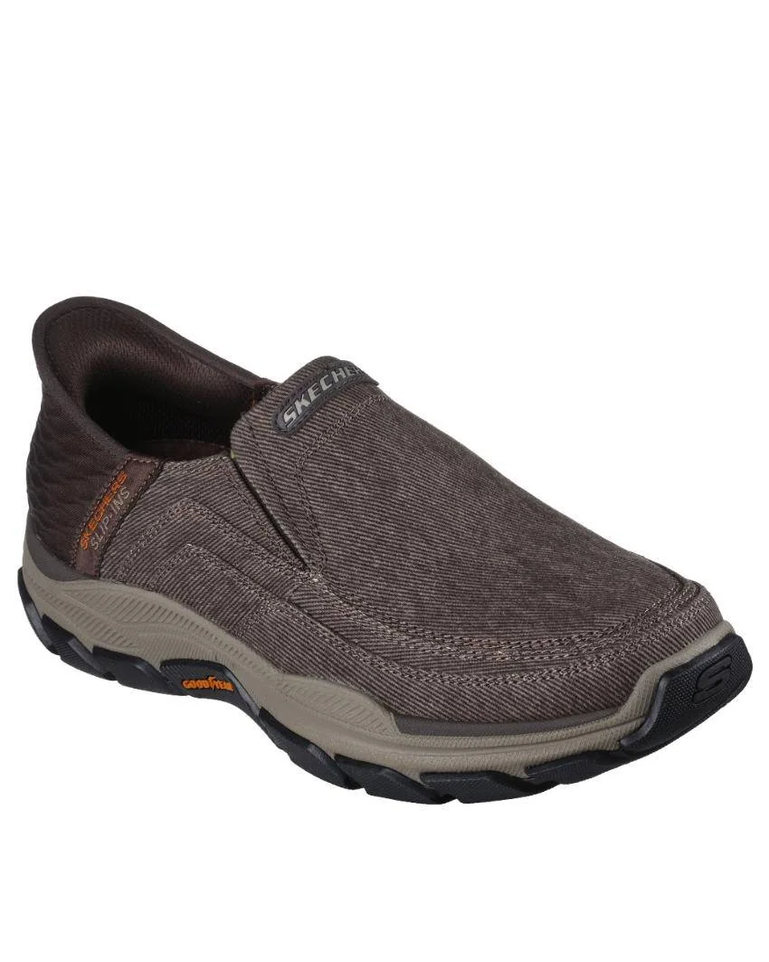 204809_brn_01.webp Mens Skechers Respected-Holmgren Brown Front view