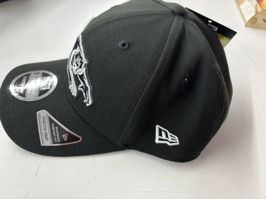 NRL-Panthers-970SS-Snapback-Cap-Black-White-Left.webp NRL Panthers 970SS Snapback Cap Black White Left View